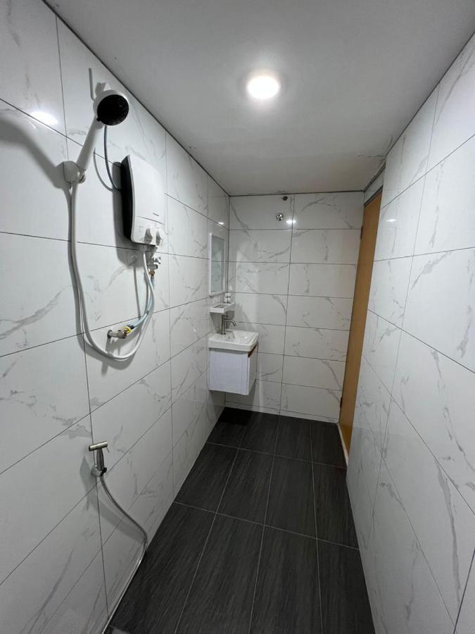 Homestay Suria กัวลากังซาร์ ภายนอก รูปภาพ